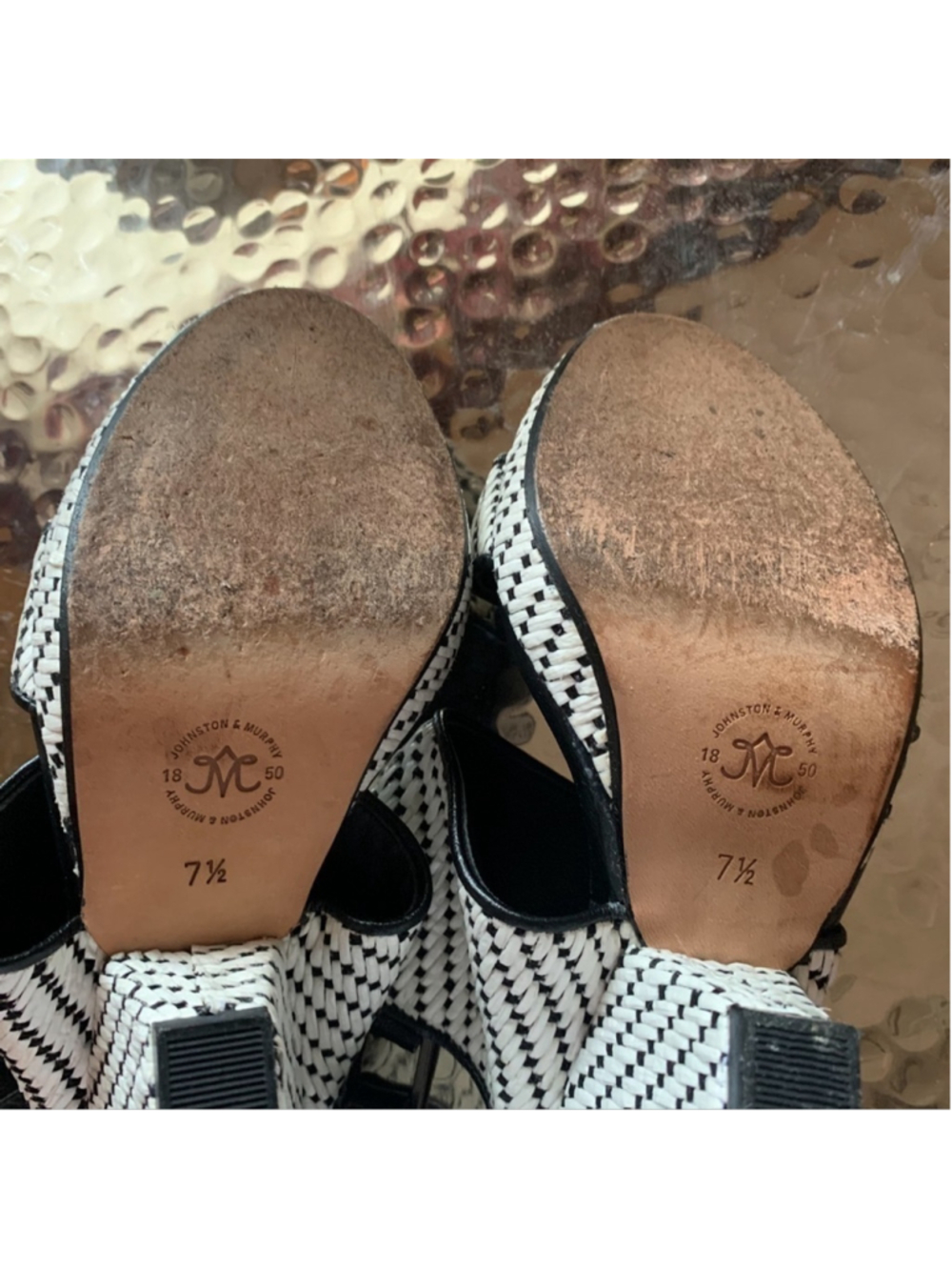 JOHNSON & MURPHY HIGH HEELED SANDALS BLACK AND WHITE EXCELLENT CONDITION 7 1/2 M - Picture 6 of 7